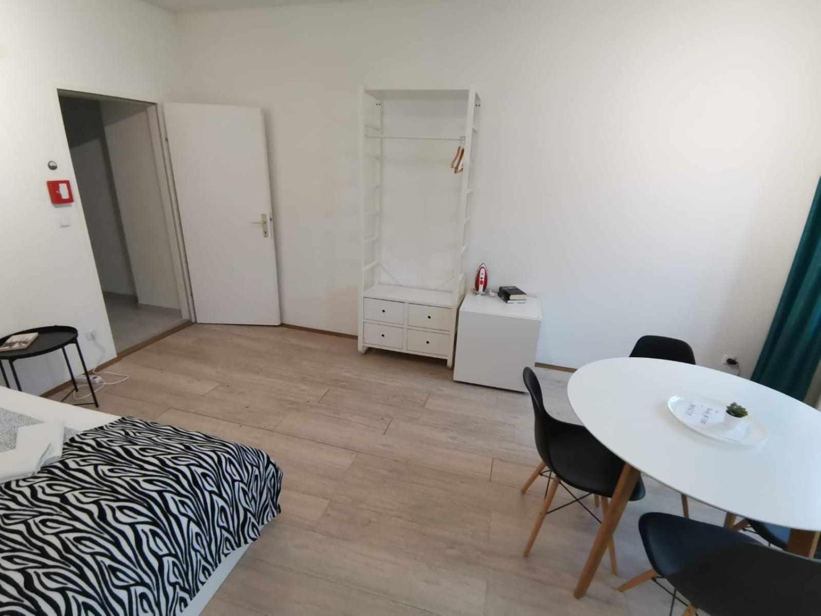 Central Apartment Metro 1 Min. ウィーン エクステリア 写真