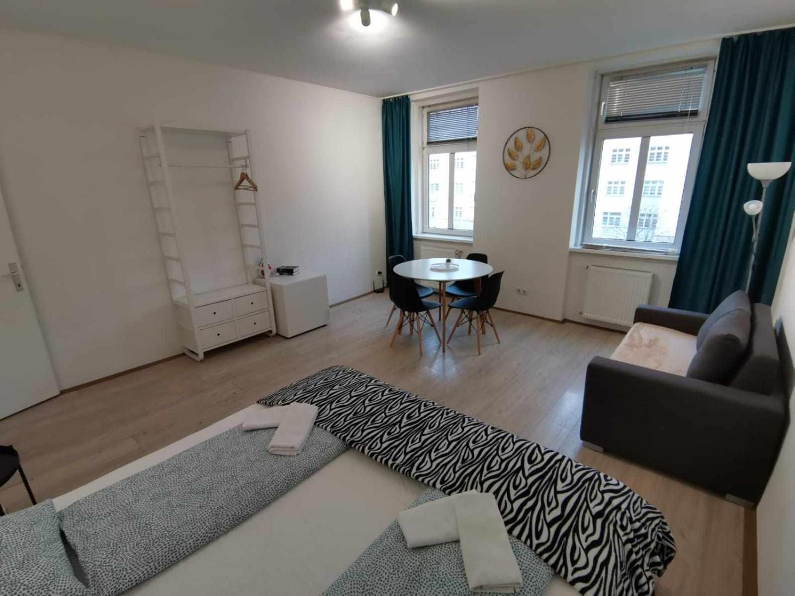 Central Apartment Metro 1 Min. ウィーン エクステリア 写真